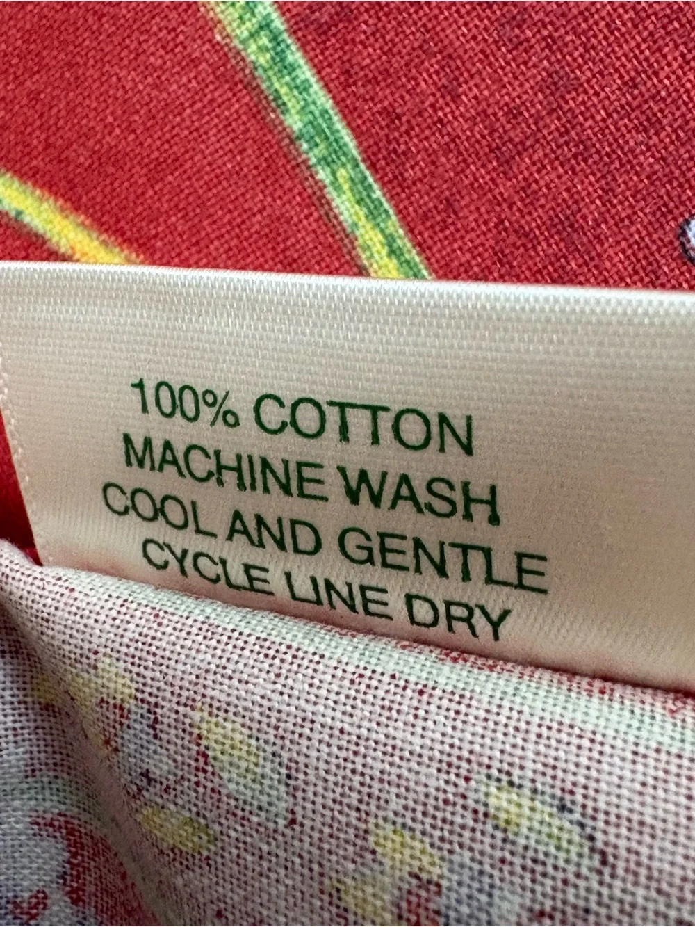 Le Cluny French Provence Red Lavender Tablecloth, 62